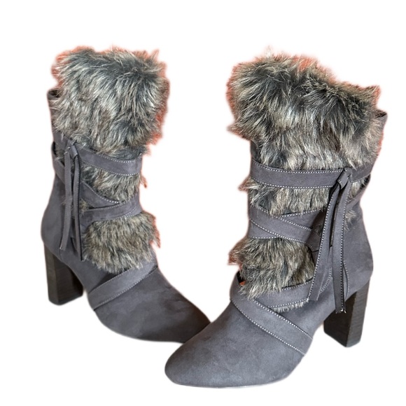 Alberta Faux Fur Booties Charles by Charles David size 8.5 - Picture 1 of 2